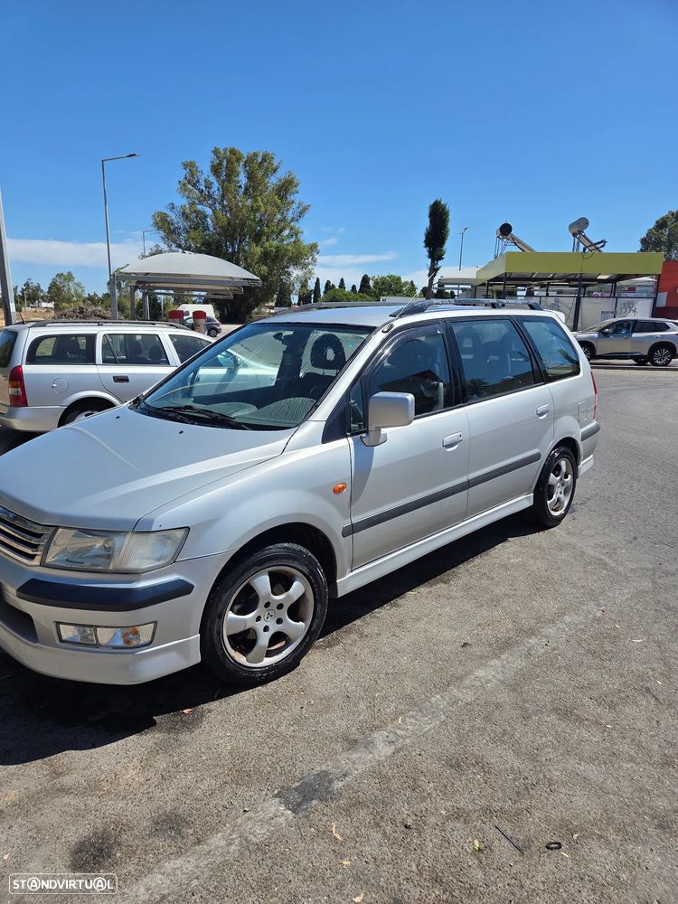 Mitsubishi Space Runner - 6