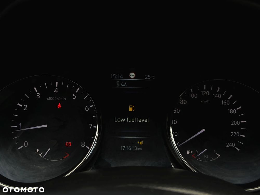 Nissan Qashqai 1.6 DIG-T N-Connecta - 21