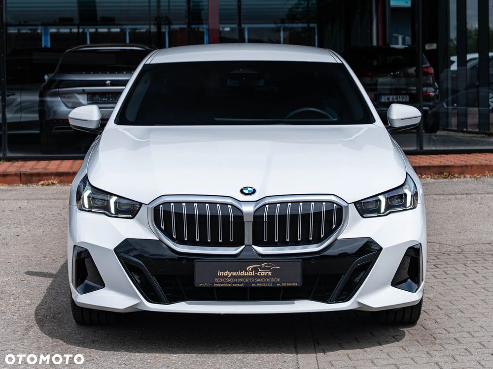 BMW Seria 5 520d xDrive - 15