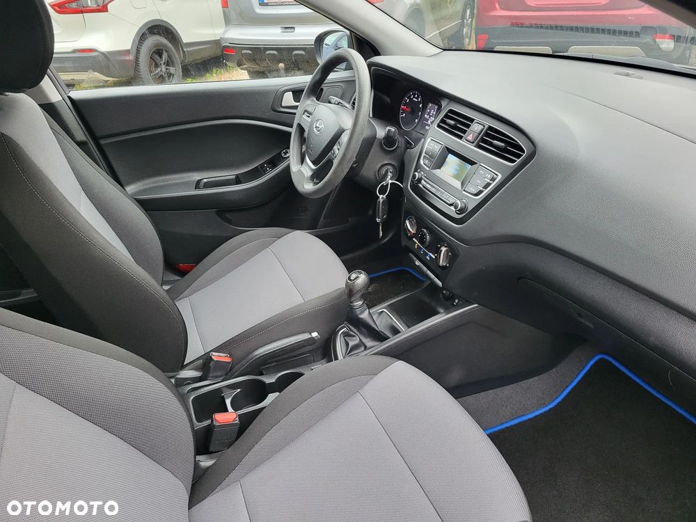 Hyundai i20 blue 1.2 Classic - 19