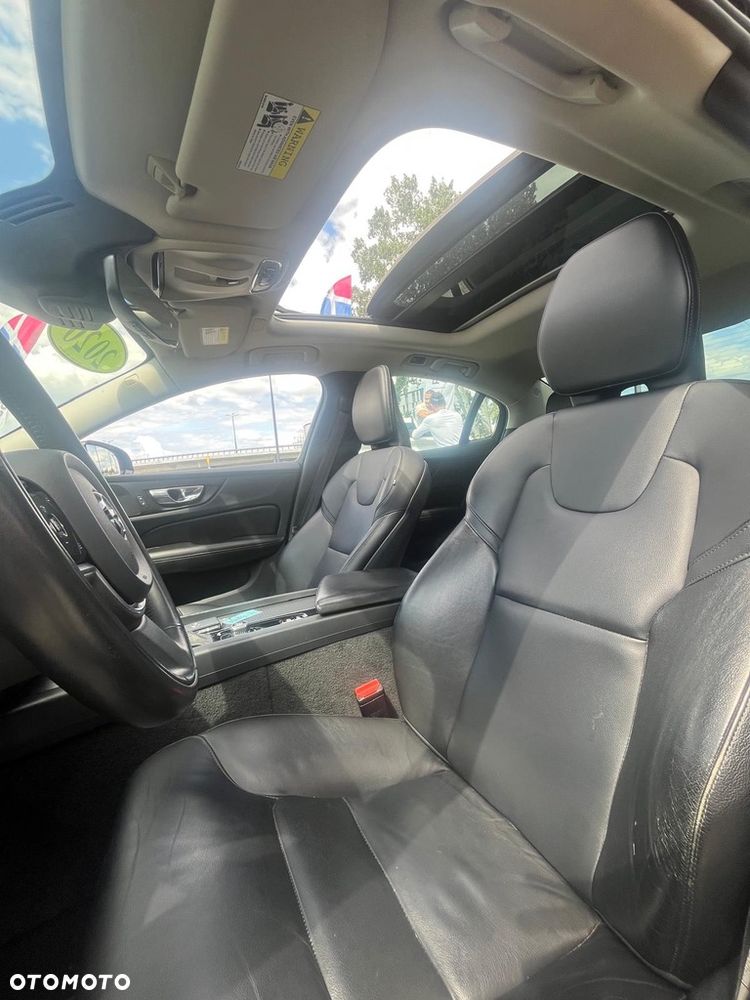 Volvo S60 T6 AWD Momentum Pro - 7