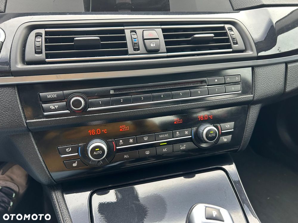 BMW Seria 5 530d Modern Line - 26