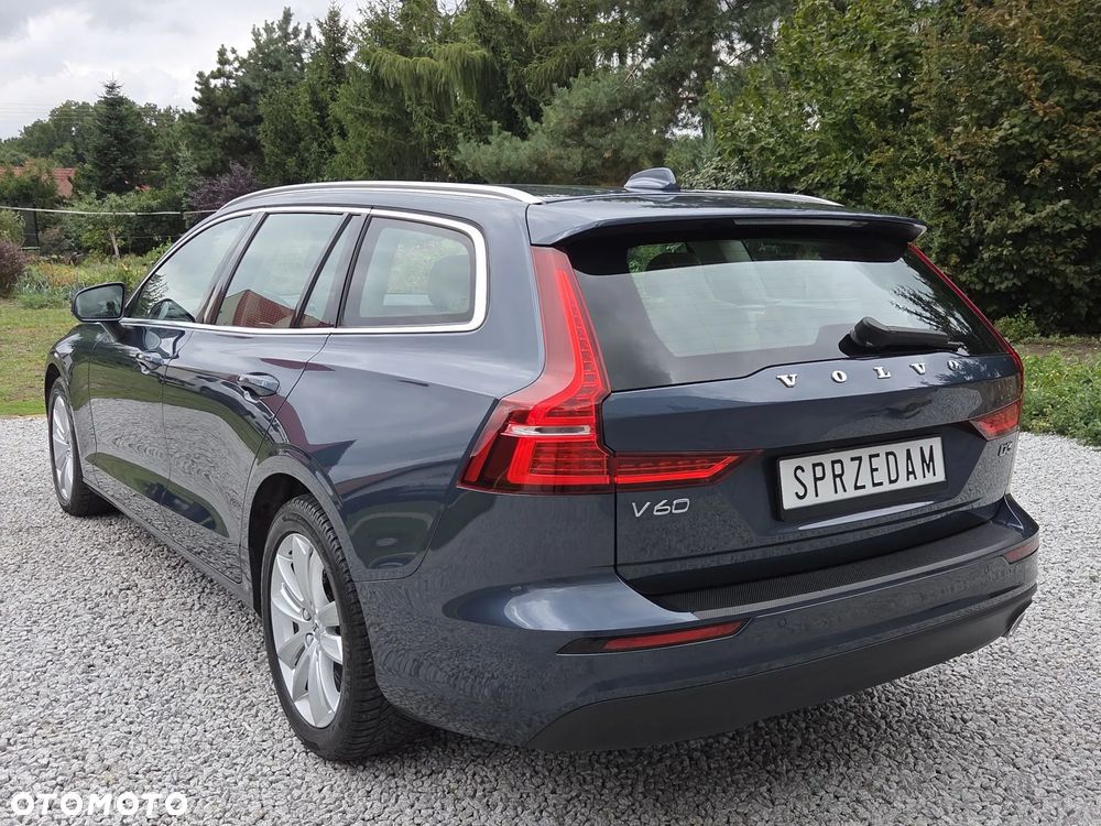 Volvo V60 D3 Momentum Pro - 22