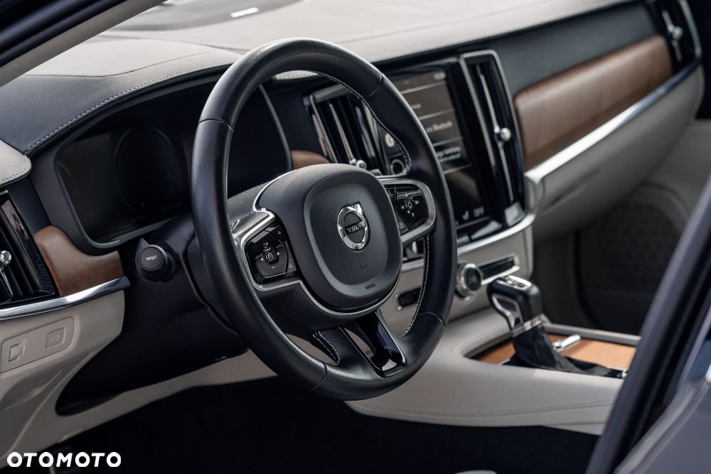 Volvo S90 D5 SCR AWD Inscription - 19