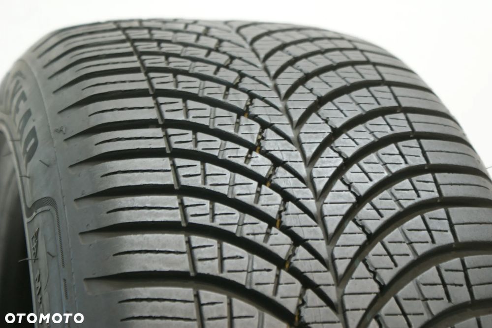 225/45R18 GOODYEAR VECTOR 4SEASONS G3 , 7mm 2023r B2714 - 2