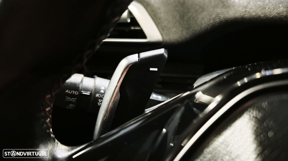 Peugeot 3008 1.6 BlueHDi Style EAT6 - 19