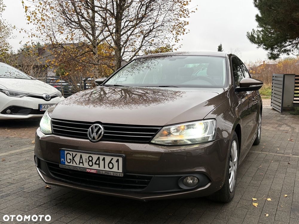 Volkswagen Jetta 1.4 TSI Comfortline - 1