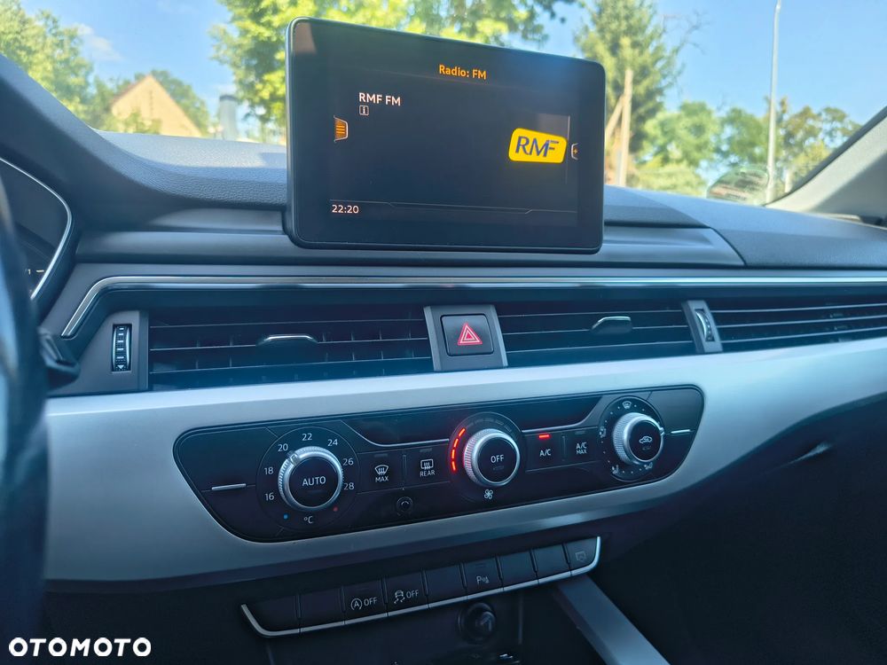 Audi A4 Avant 2.0 TDI DPF clean diesel Ambiente - 28