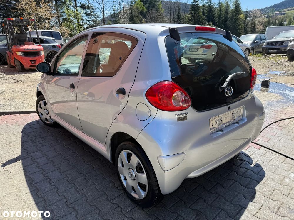 Toyota Aygo City - 6