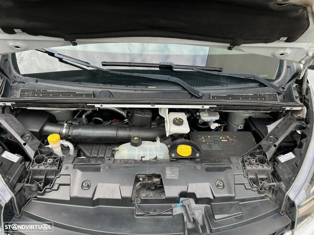 Renault Trafic 2.0DCi L2H1 - 18