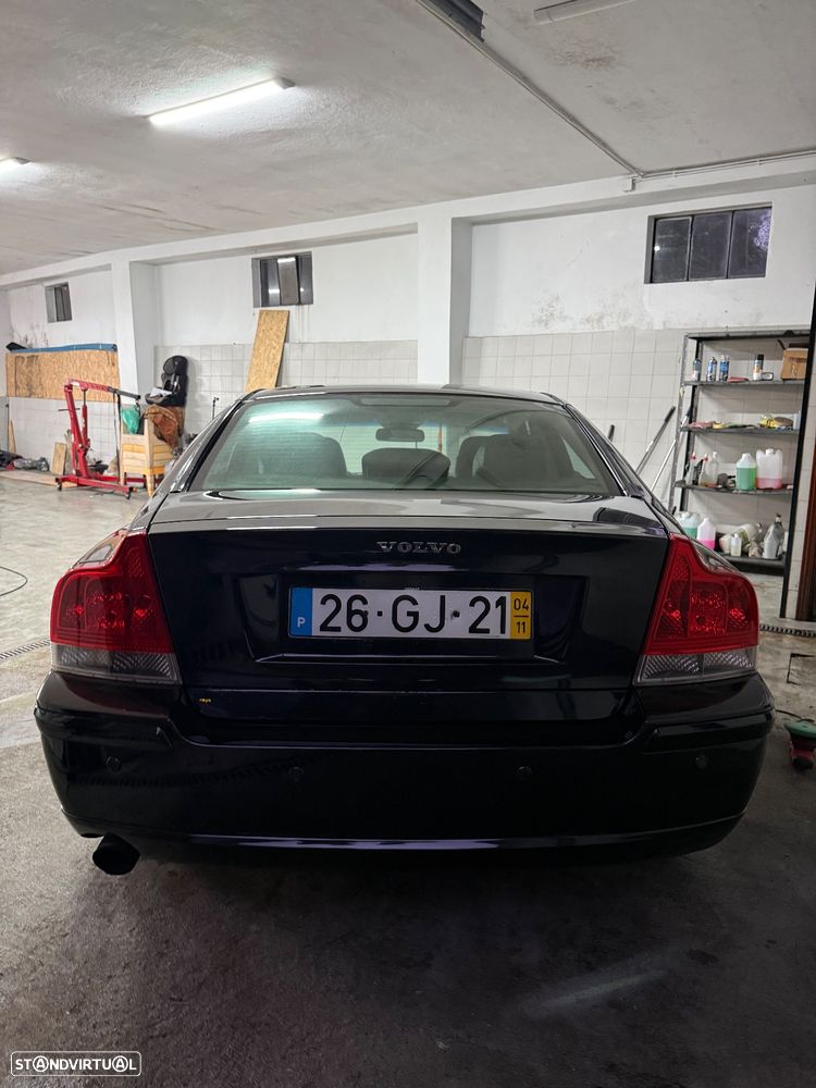 Volvo S60 2.5 T AWD - 6