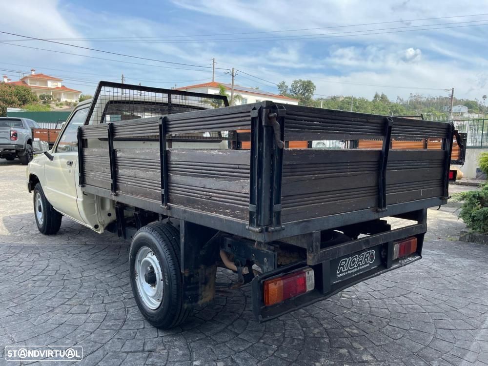 Toyota Hilux HILUX 2.4 D (75CV) - 4