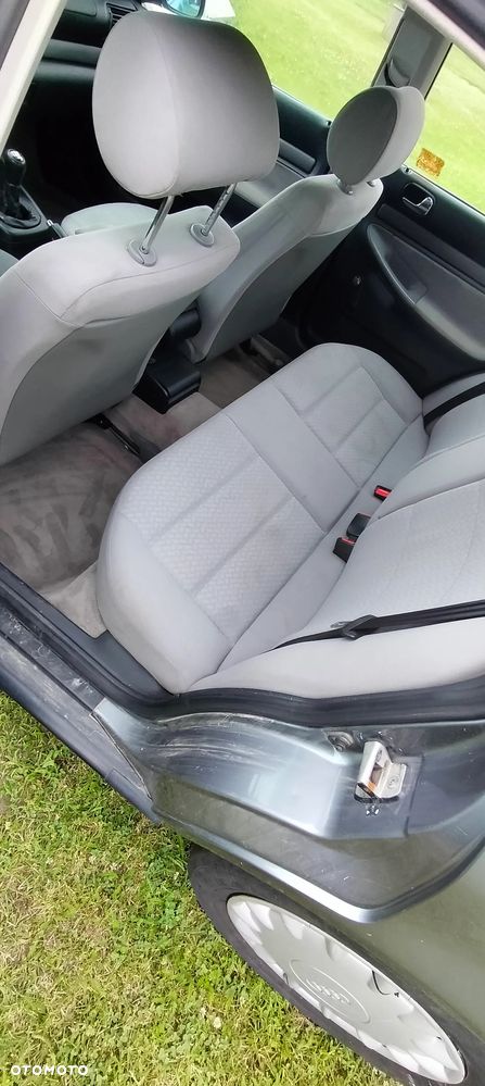 Audi A4 Limousine - 10