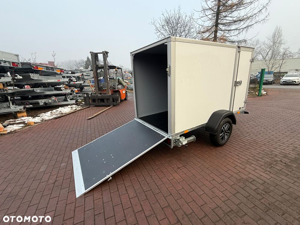 Saris Przyczepa kontener Saris VAN BODY 256x134x150 1300kg 1 oś furgon rampa - 10