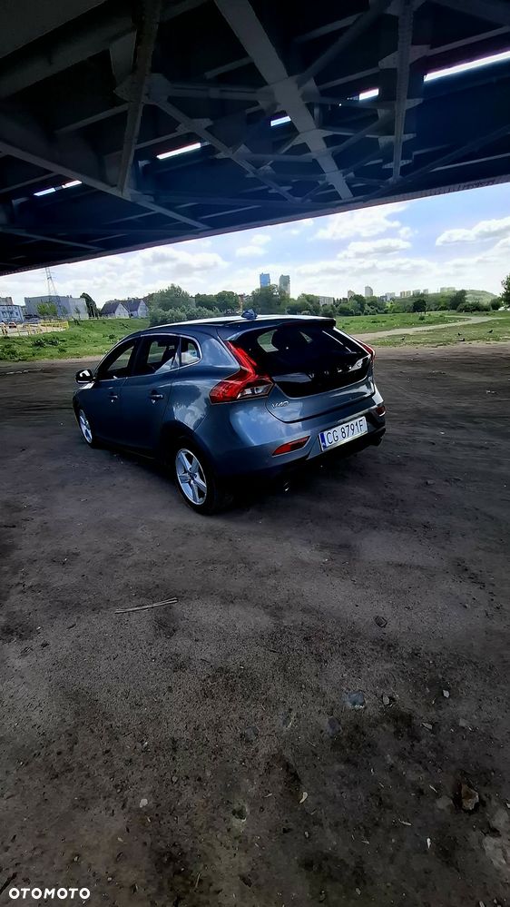 Volvo V40 D4 Kinetic - 8