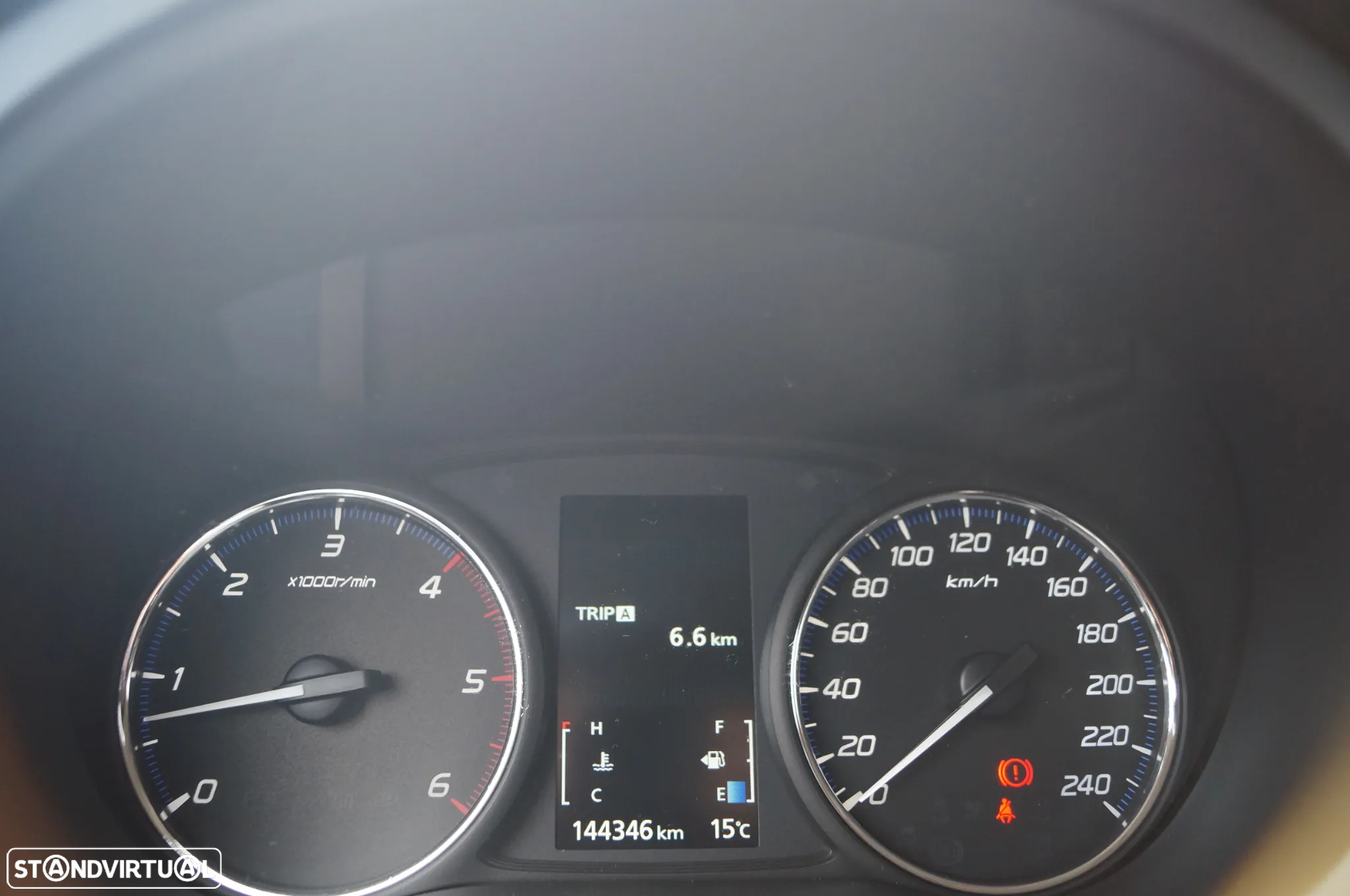 Mitsubishi Outlander - 7