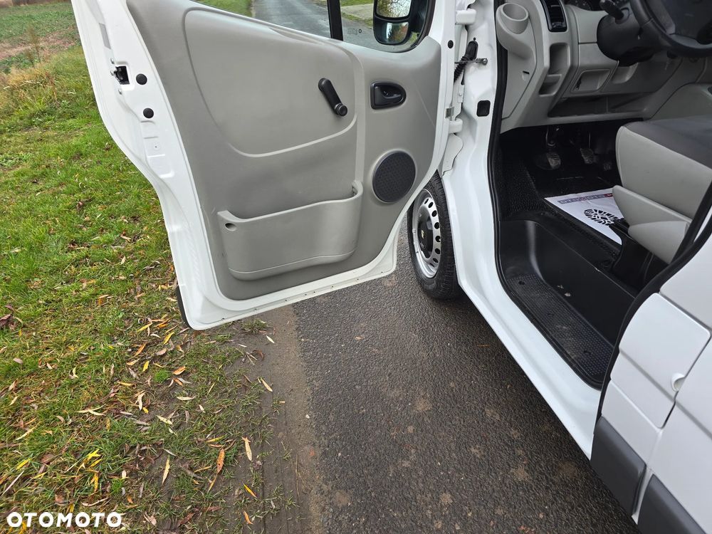 Opel Vivaro - 34