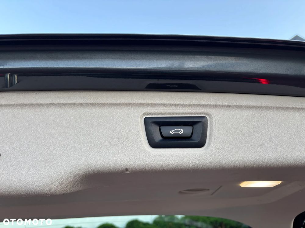 BMW Seria 3 318i Business Edition sport - 26
