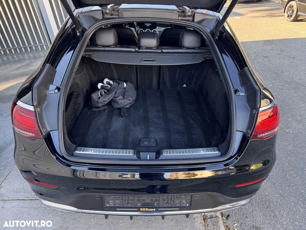 Mercedes-Benz GLC Coupe 300 e 4Matic 9G-TRONIC AMG Line Plus - 30