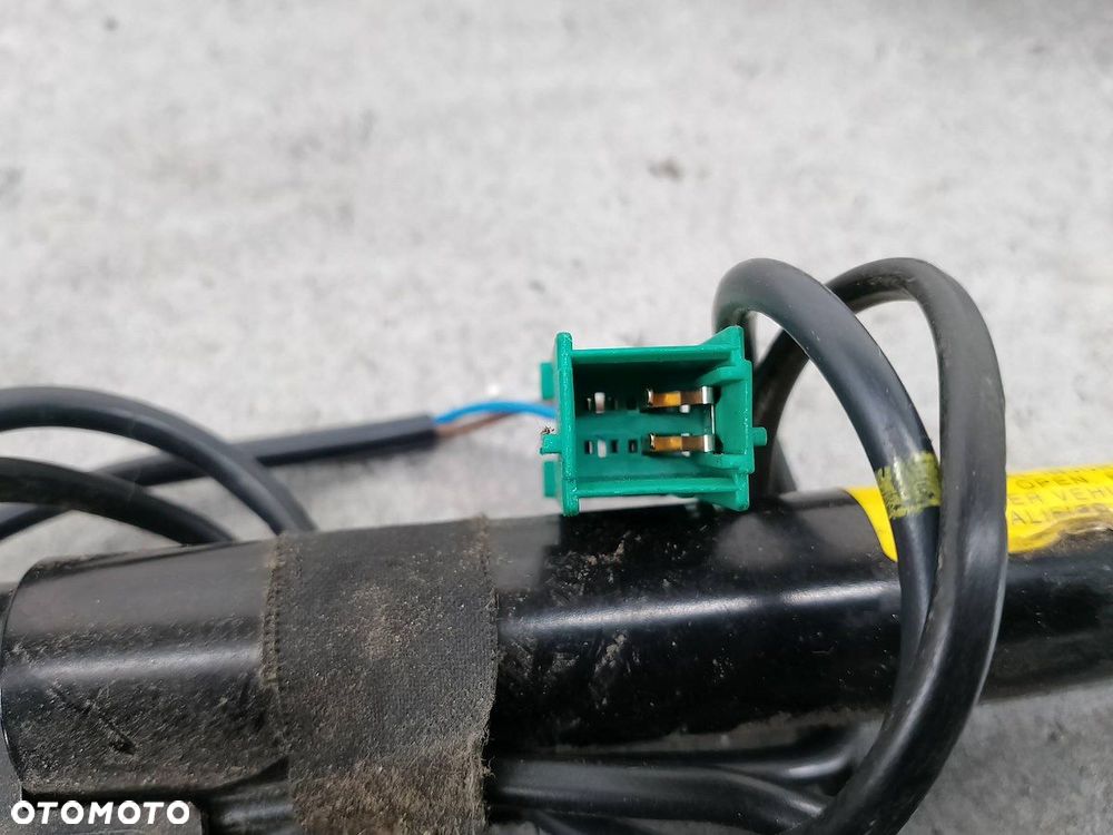 ZAPINKI, SPINKI PASA PRZÓD KOMPLET OPEL ASTRA H 13217491  13217492 13127268 - 3