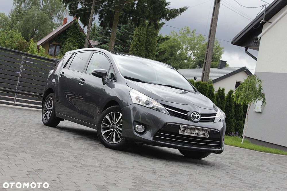 Toyota Verso 1.8 Prestige MS EU6 - 11