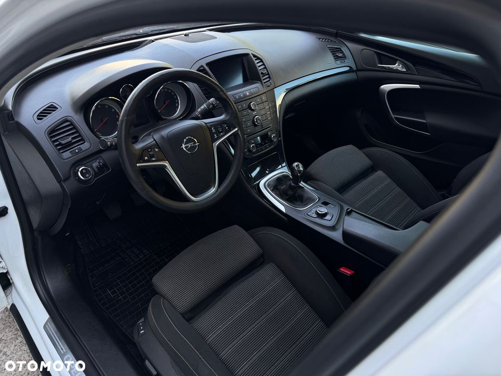 Opel Insignia 2.0 Turbo 4x4 - 13