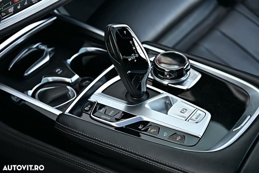 BMW Seria 7 - 37