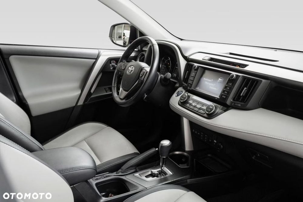 Toyota RAV4 2.5 Hybrid Executive 4x4 - 15