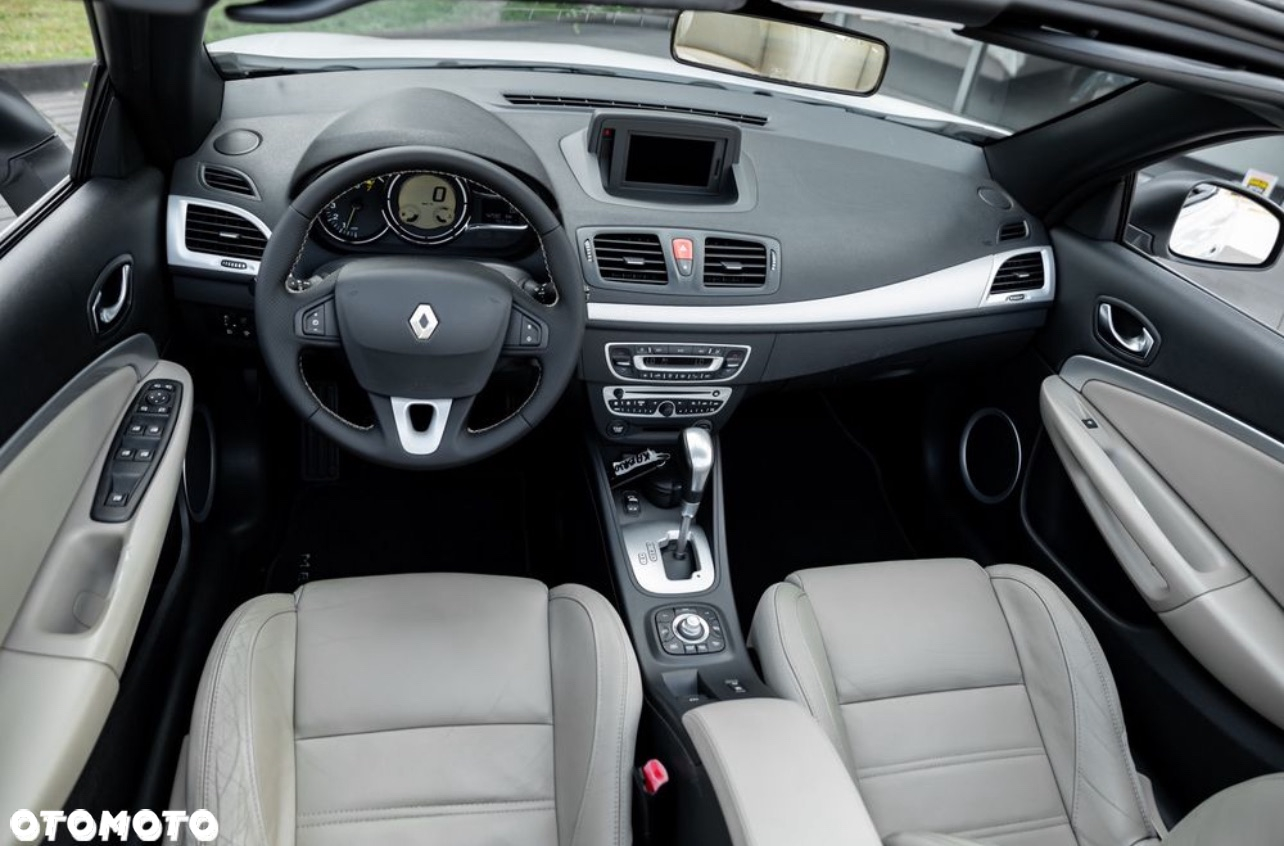 Renault Megane 2.0 140 CVT Coupe-Cabriolet Dynamique - 29