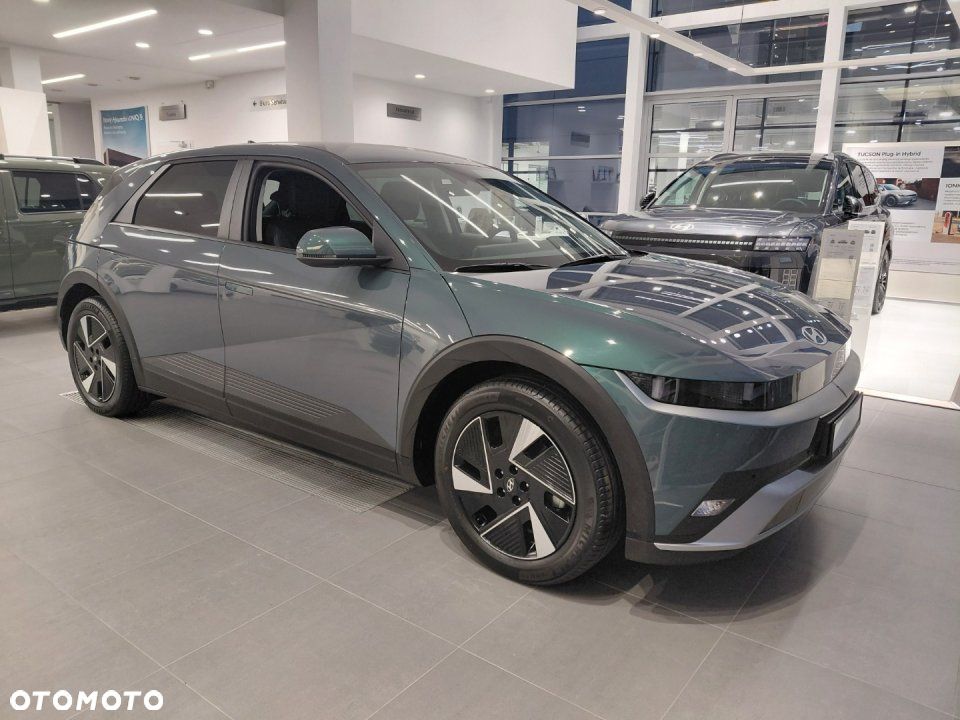 Hyundai IONIQ 5 - 5