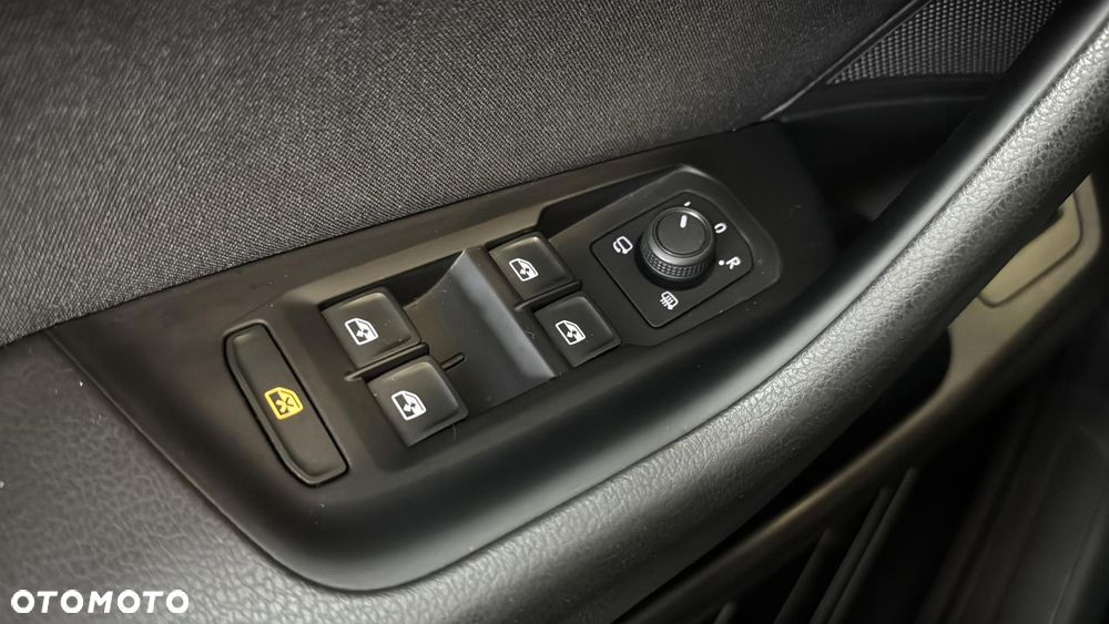 Volkswagen Passat 2.0 TDI EVO Business DSG - 29