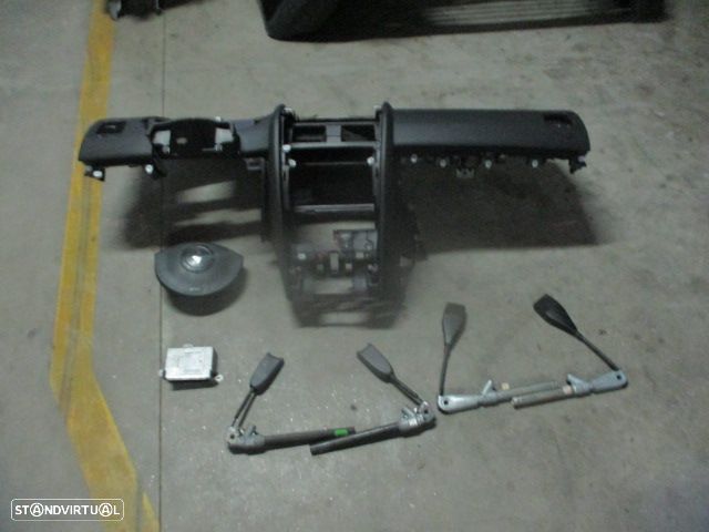 Kit Airbags 8200381849  603988800  8200337245  8200292043C  RENAULT MEGANE 2 2003 1.5DCI 80CV 5P CINZA - 1