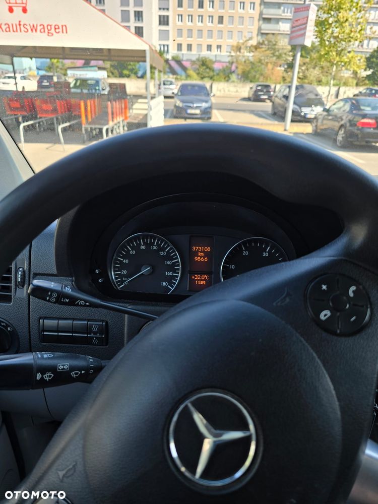 Mercedes-Benz Sprinter - 6