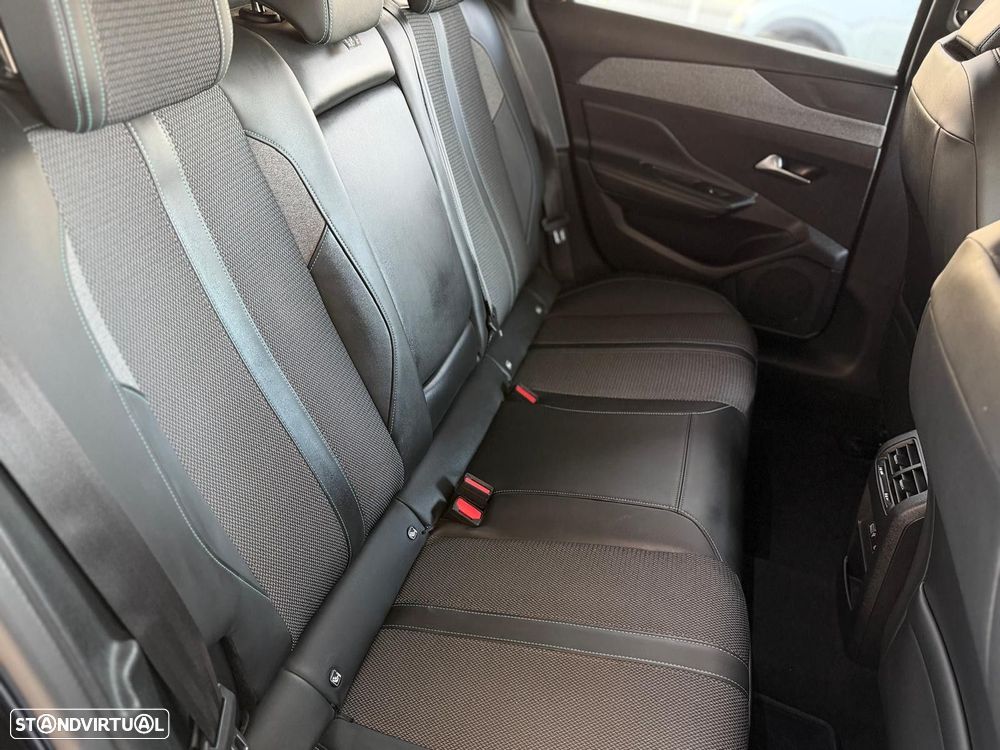 Peugeot 308 SW 1.5 BlueHDi Allure - 26