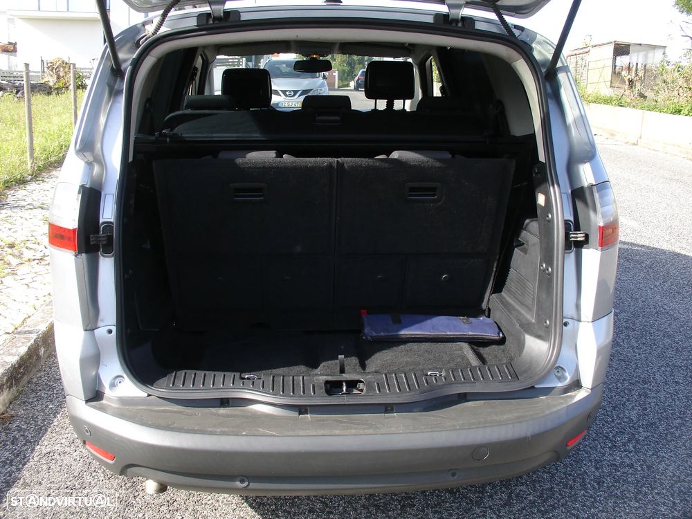 Ford S-Max 2.0 TDCi Titanium 7L - 10