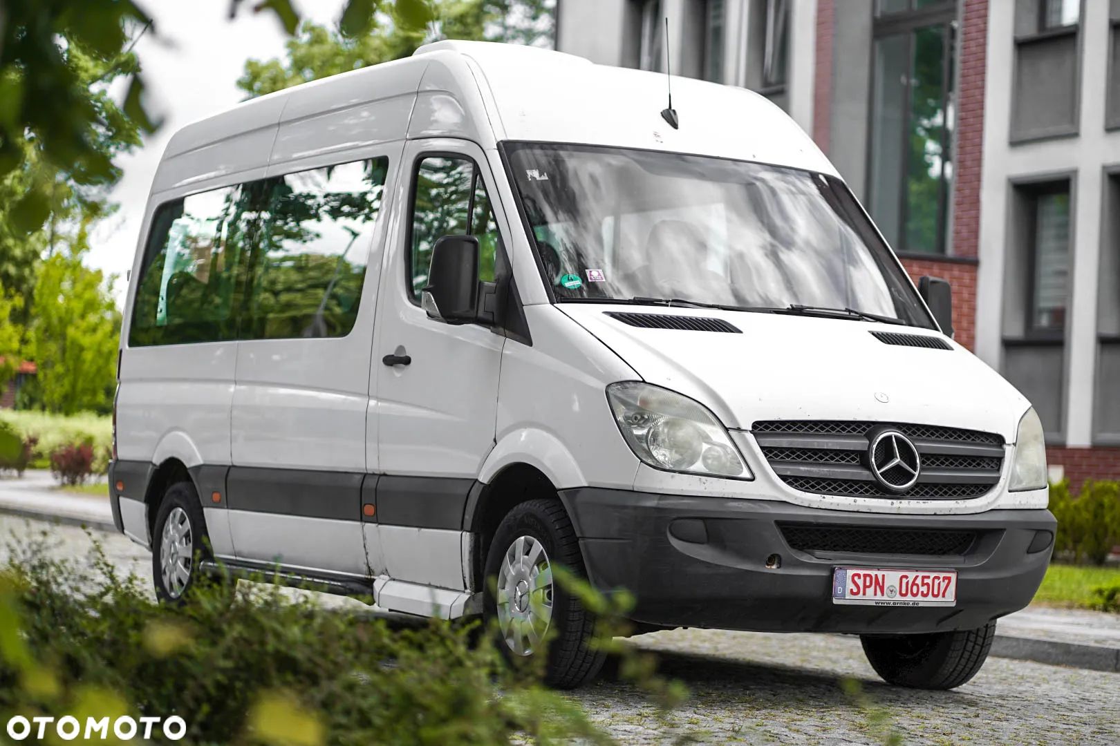 Mercedes-Benz Sprinter - 1