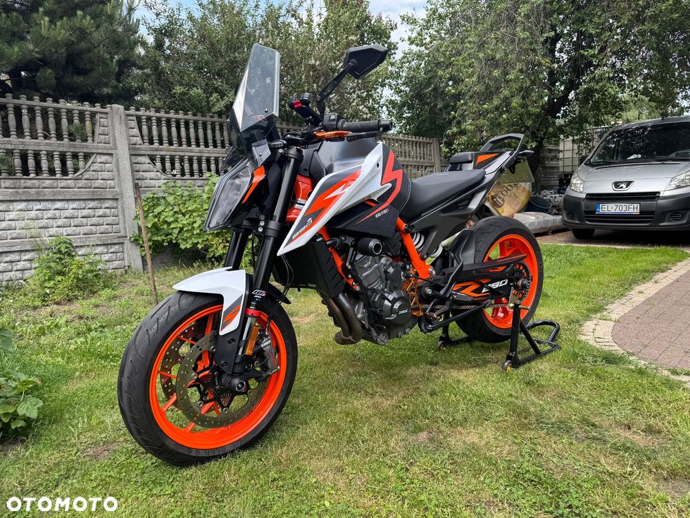 KTM DUKE 890 - 1