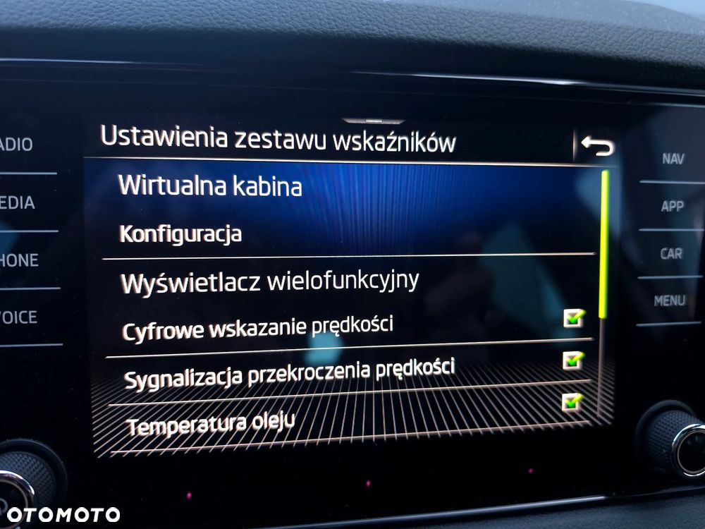 Skoda Karoq 1.5 TSI ACT Sportline DSG - 37