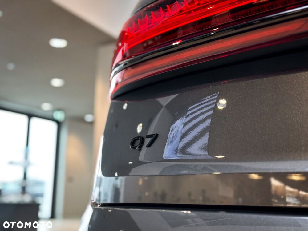 Audi Q7 - 12