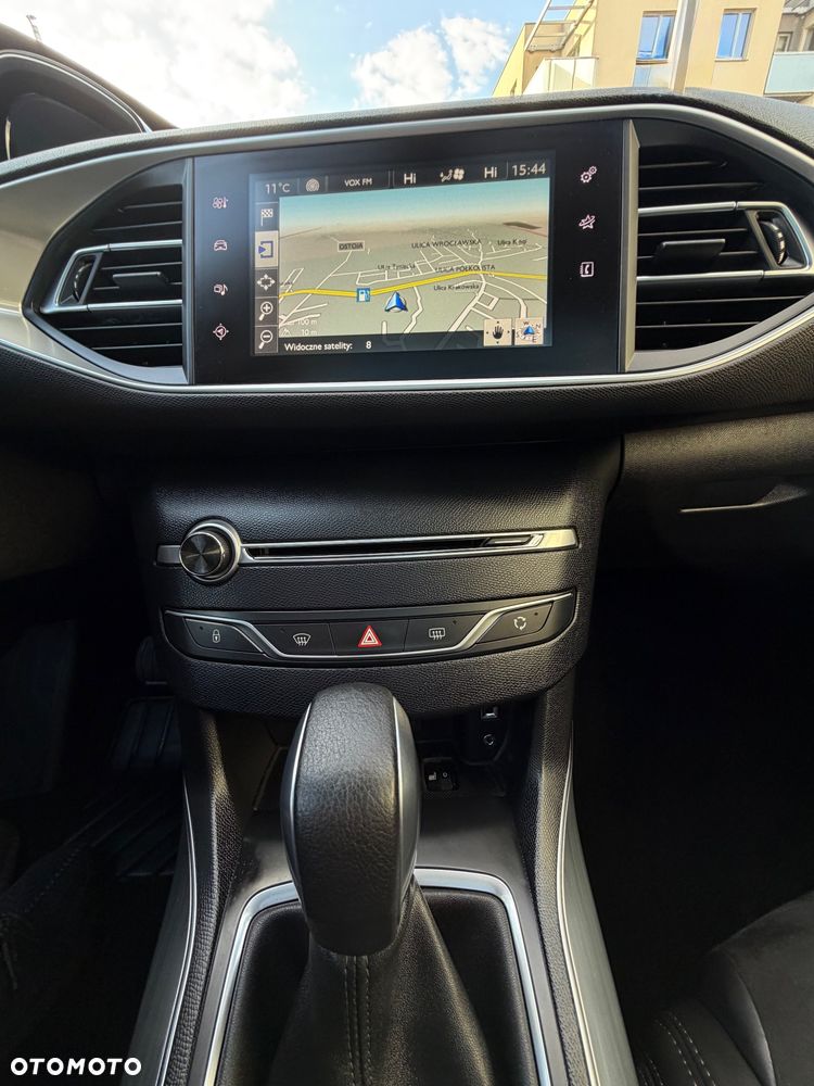 Peugeot 308 BlueHDi FAP 150 EAT6 Stop&Start GT-Line Edition - 29