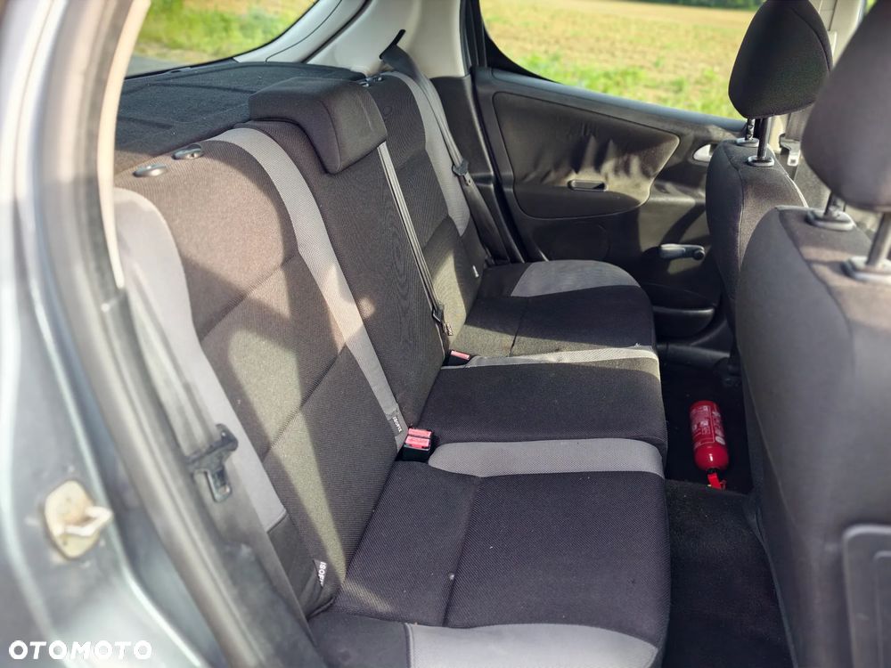 Peugeot 207 1.6 HDi - 8