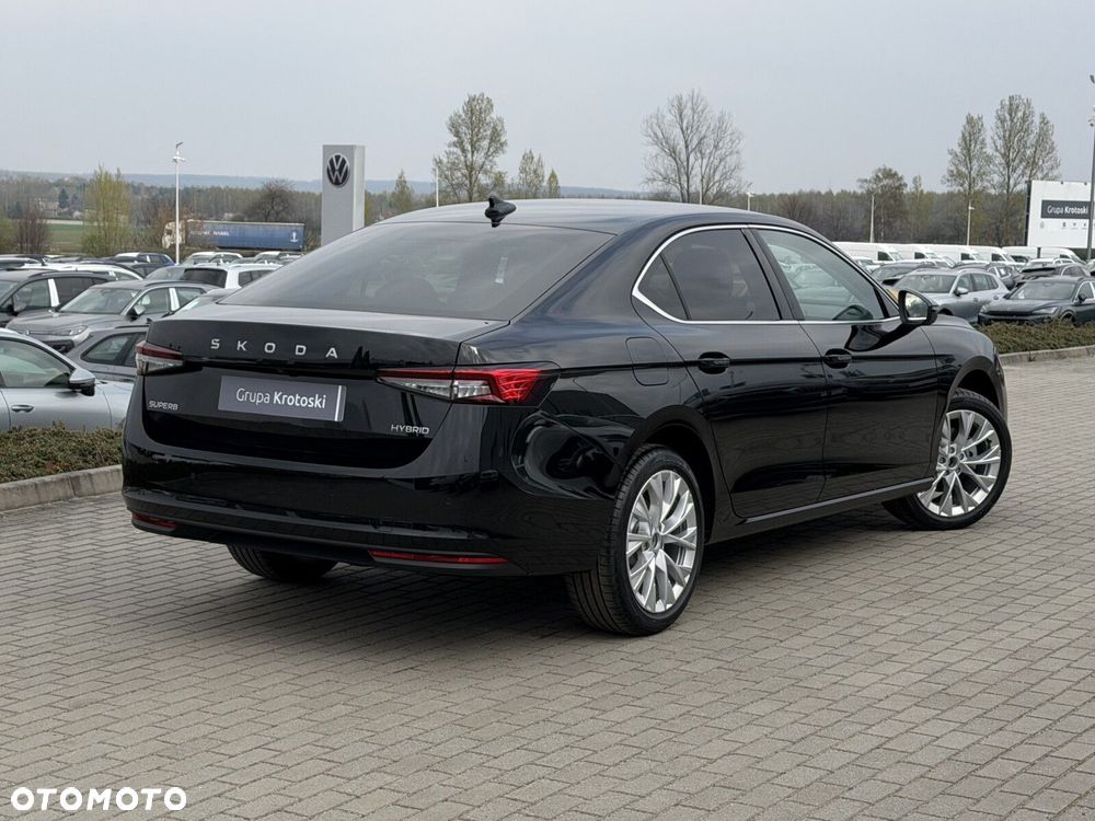 Skoda Superb 1.5 TSI mHEV Selection DSG - 5