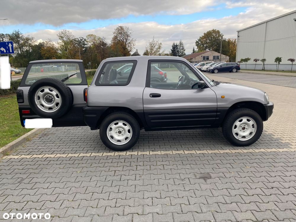 Toyota RAV4 - 14