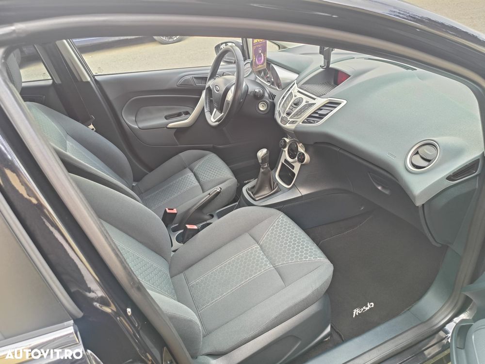 Ford Fiesta 1.4 TDCI Titanium - 12