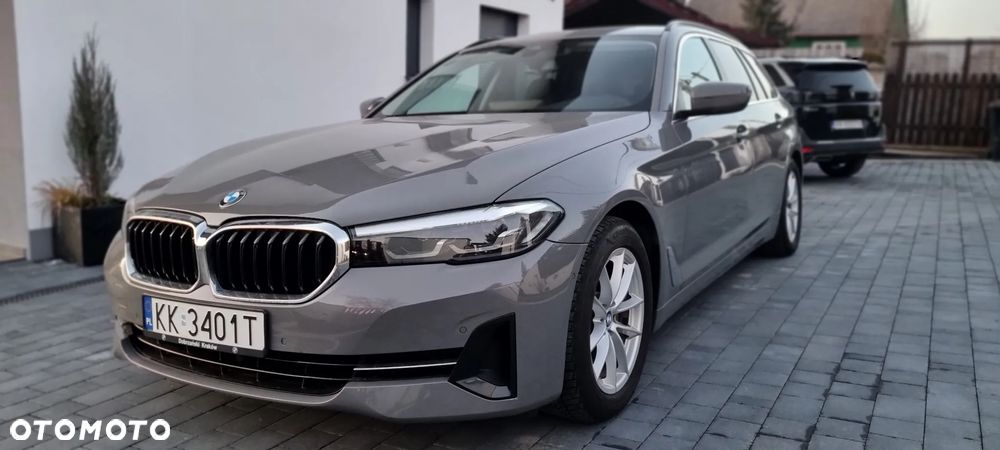 BMW Seria 5 520d xDrive Sport Line - 1