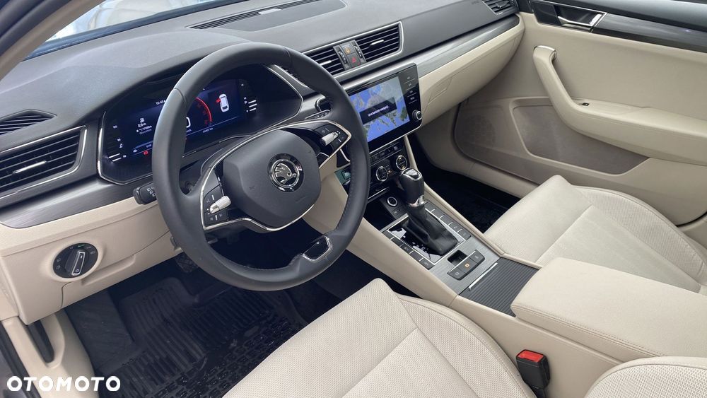 Skoda Superb 2.0 TDI SCR 4x4 Style DSG - 10