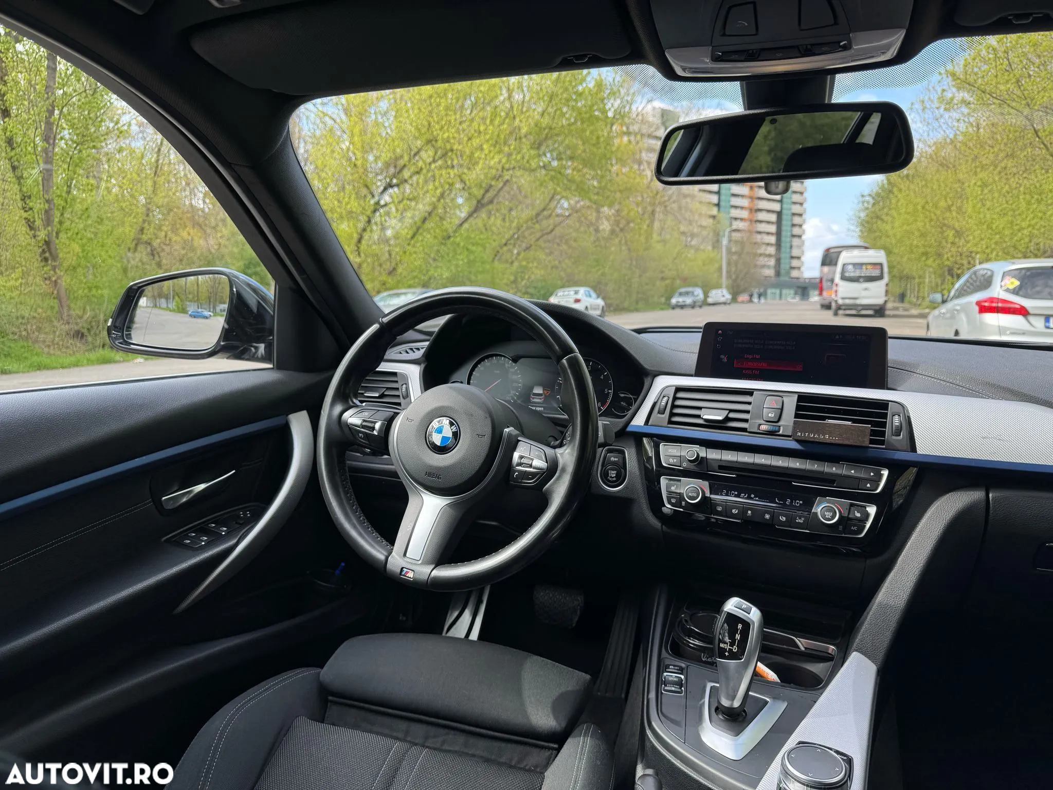 BMW Seria 3 320d Touring Aut. M Sport - 8