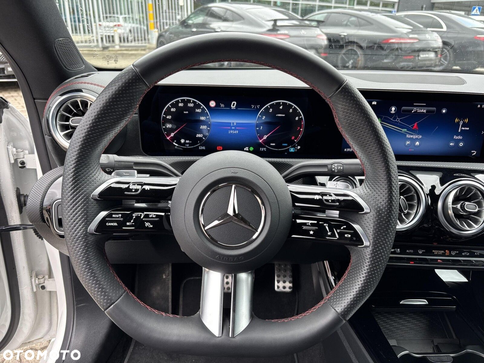Mercedes-Benz CLA - 9