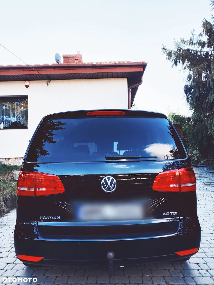 Volkswagen Touran - 9