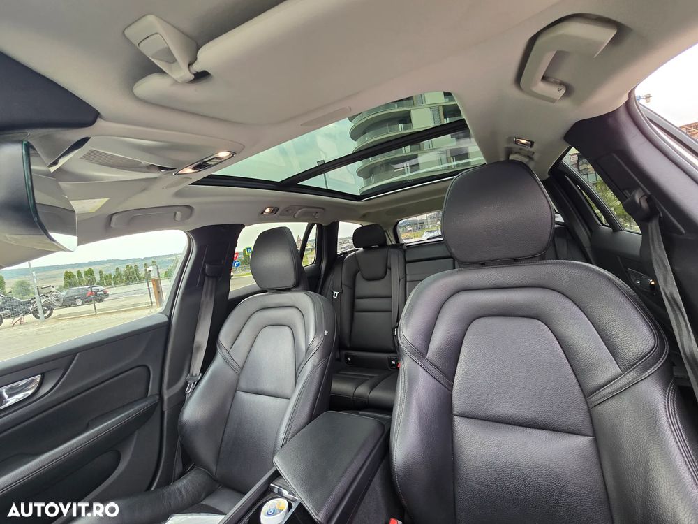 Volvo V60 D4 Momentum - 6